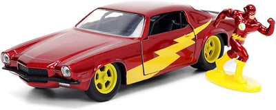 DC Comics 1:32 1973 Chevy Camaro Die-Cast Car with The Flash Die-Cast Figure, Toys for Kids and Adults