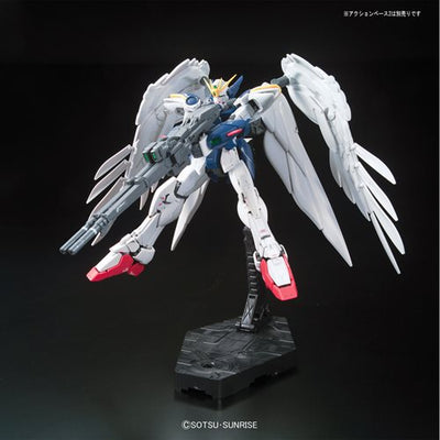 Gundam Wing: Endless Waltz #17 Wing Gundam Zero Real Grade Model Kit