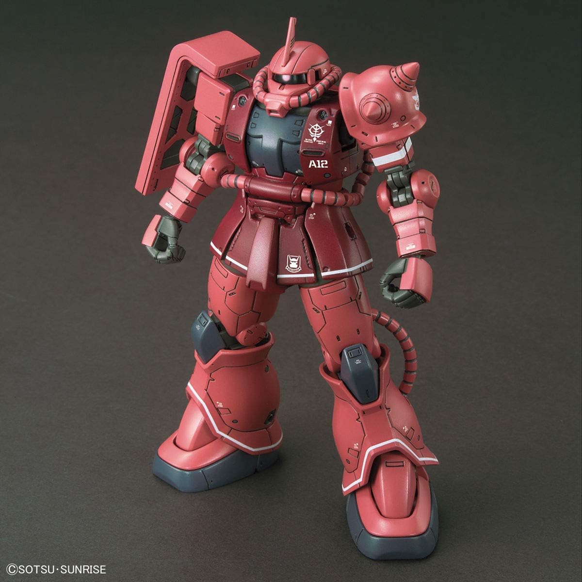 Bandai Spirits Hobby MS-06S Zaku II Char Aznable's Mobile Suit Gundam (Red Comet Ver.) Gundam The Origin HG 1/144